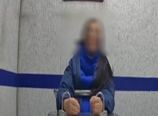 内蒙古一20岁男子嫖娼57岁大妈被抓，警方：双方均被行政拘留（组图） - 2