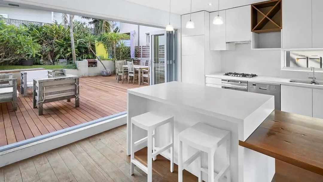 交易 | 震撼！悉尼东区Tamarama复式住宅以$2000万成交，每平方米高达5万澳元（组图） - 5
