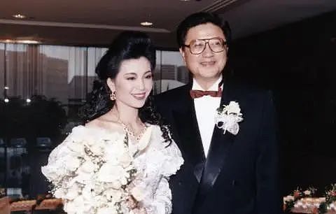 21岁当寡妇？结婚13天老公猝死，和婆婆打官司争1.7亿遗产，后做情F同原配交朋友？（组图） - 18