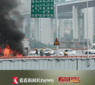 上海一新能源车起火烧成空壳，现场浓烟滚滚，1人受伤送医！为何新能源汽车起火后难扑救（视频/组图） - 4