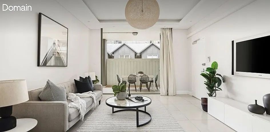 拍卖 | 悉尼两居室公寓受热捧！7人激烈竞争，成交价达$136.2万（组图） - 3