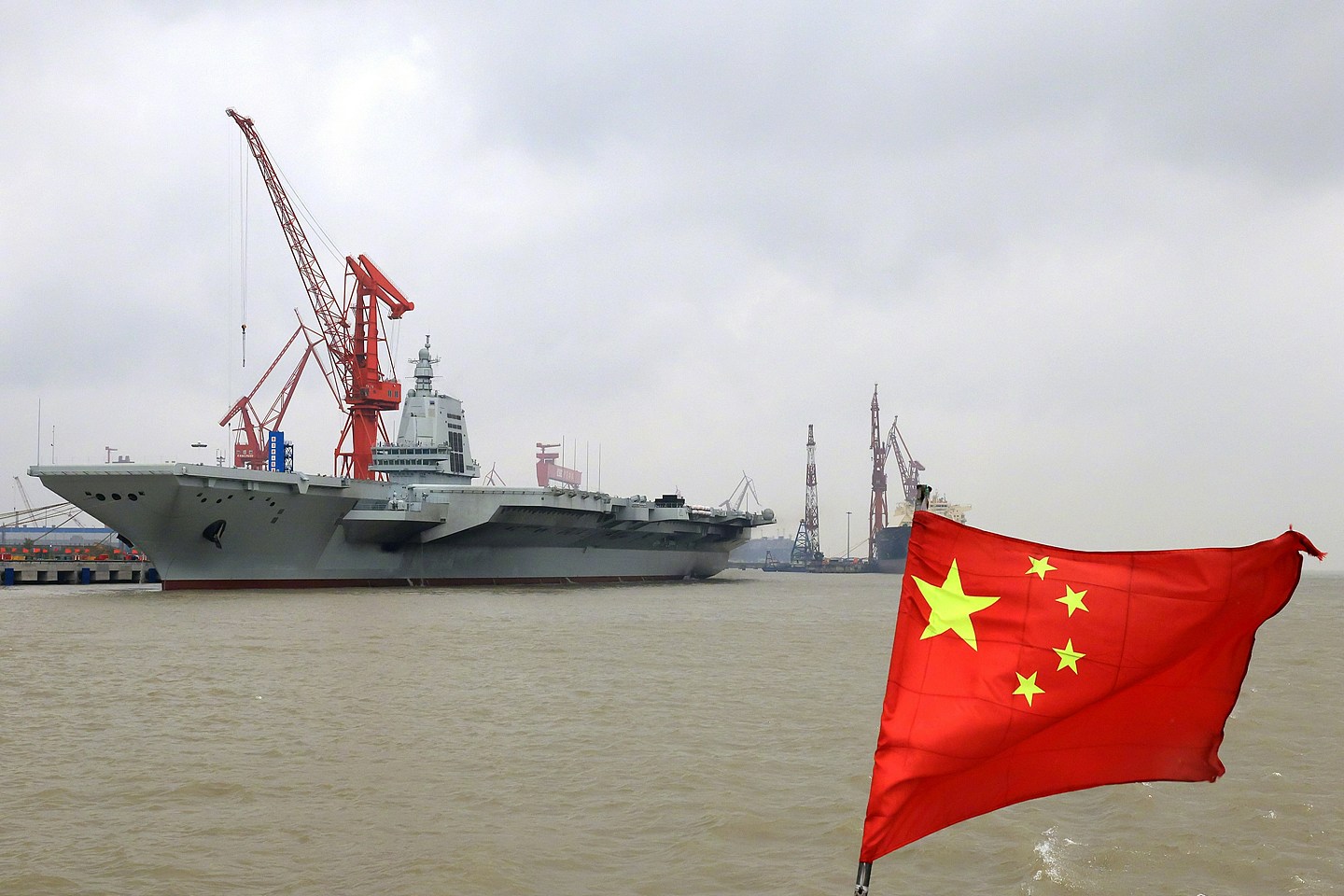 福建舰今日首次海试！为中国完全自主设计建造首艘弹射型航空母舰（组图） - 3