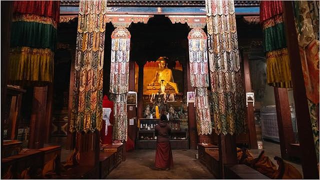 气候改变危机下尼泊尔藏人如何挺身而出保护寺庙及当地文化（组图） - 1