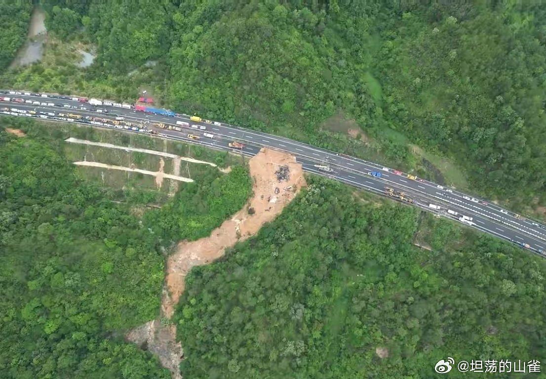 梅龙高速塌陷事前周边有滑坡征兆，幸存者难忘3岁女孩口吐鲜血（组图） - 10