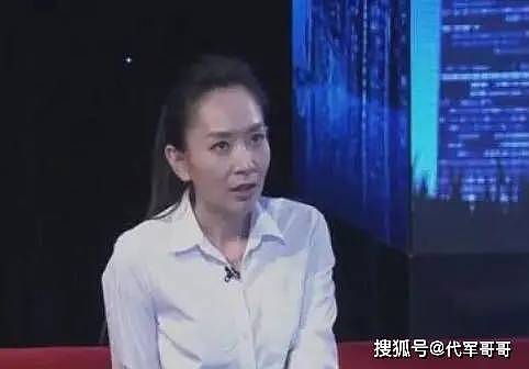 北京卫视“一姐”王芳：曾被多次下病危，嫁大16岁的老公身家过亿（组图） - 8