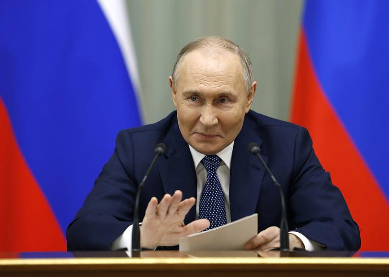 俄罗斯国防部：总统普京下令俄军进行核武演习（图） - 1