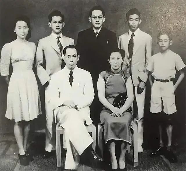 服务新加坡半个世纪的第一家族：父子两代总理，子女英才辈出！（组图） - 6