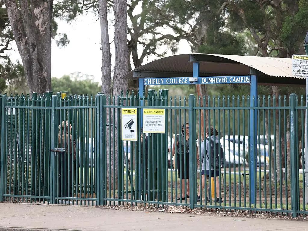 吓傻了！悉尼学生带刀进校园，学校被紧急关闭，48小时内3起恶性持刀事件，最近真不太平呀...（组图） - 8