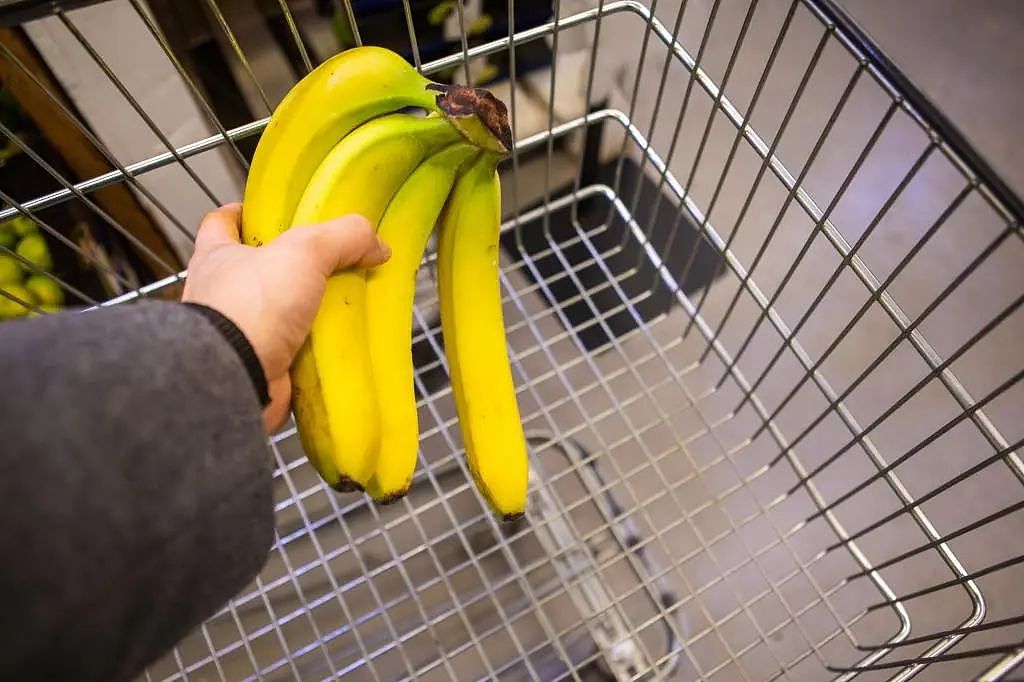 最近，很多单身男女跑去澳洲超市买一把香蕉……（组图） - 2