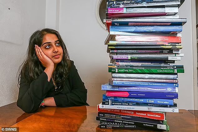 17岁巴基斯坦裔女孩智商高于霍金，选修了28门课，“黑眼圈”令学校担忧（组图） - 4