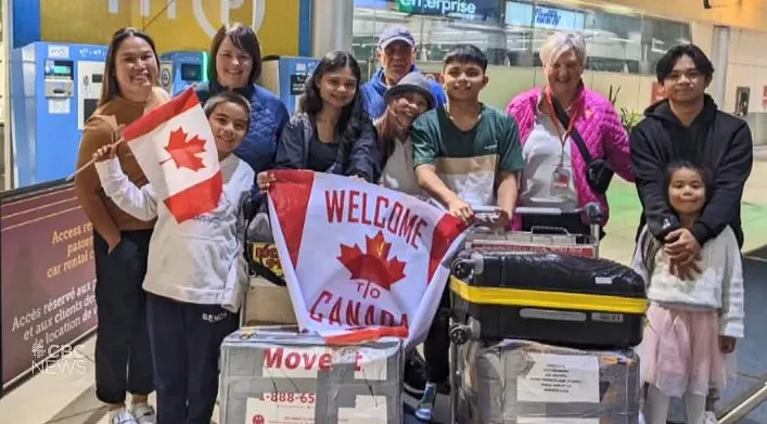 12年都没回国！单亲妈妈3次申请加拿大移民被拒，终于机场见到孩子后大哭....（组图） - 5