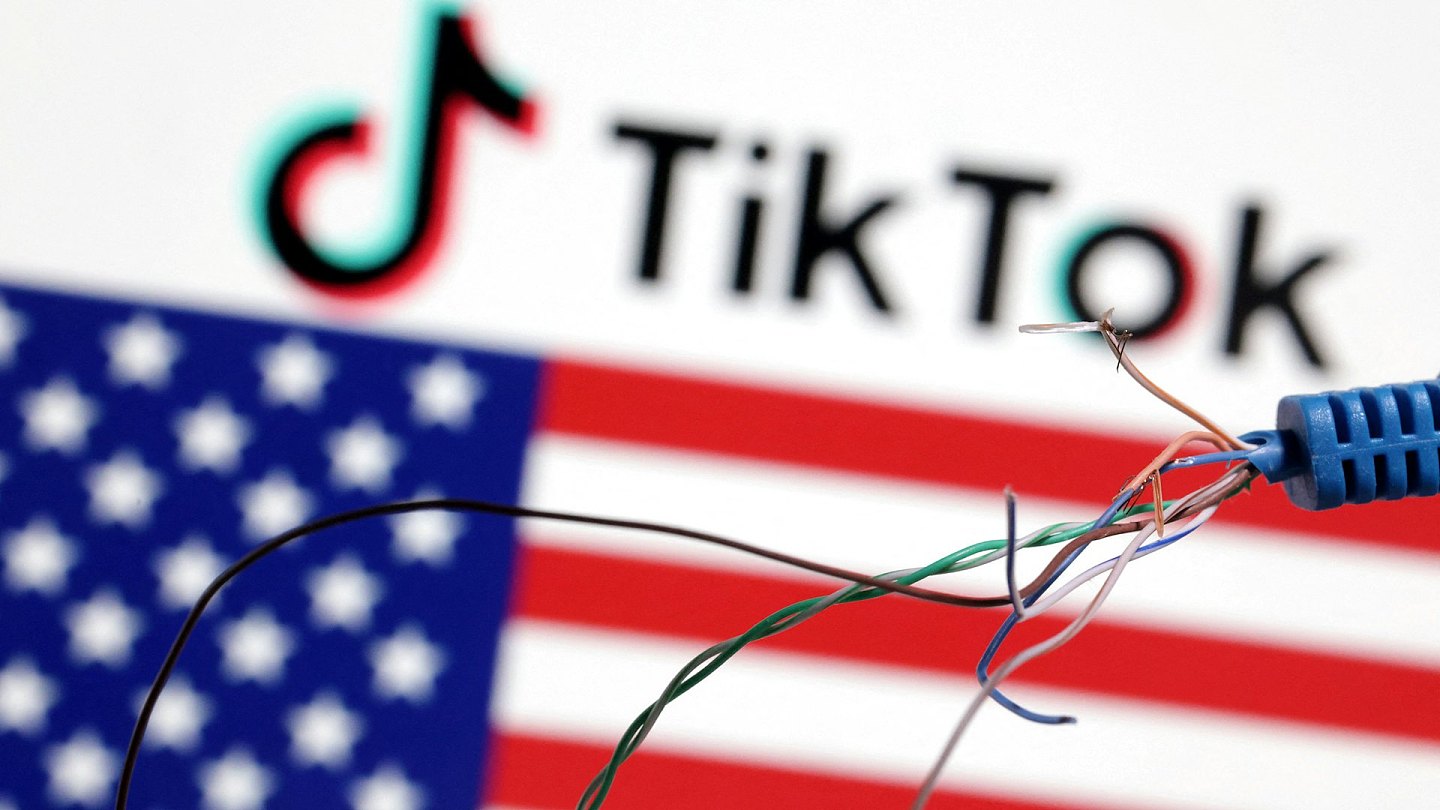 周受资的后手：美TikTok用户集体状告剥离法案（图） - 1