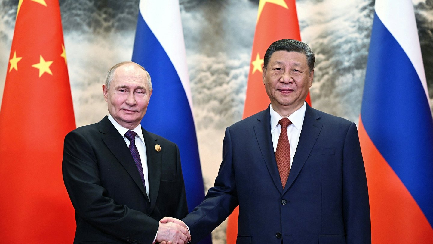习近平晤普京：一致认同寻找中俄利益汇合点，维护全球供应链稳定（组图） - 1