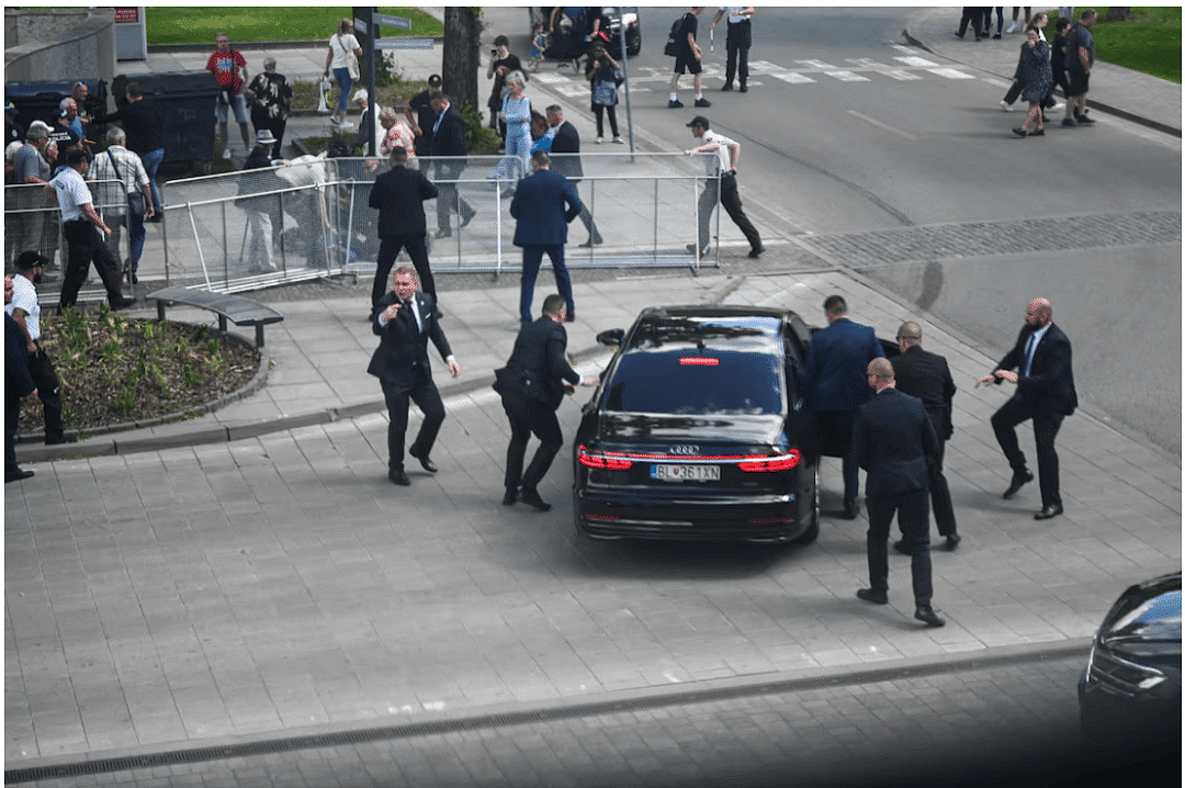 斯洛伐克总理遭枪击受伤，枪手身份曝光！71岁男性，“有政治动机“（组图） - 2