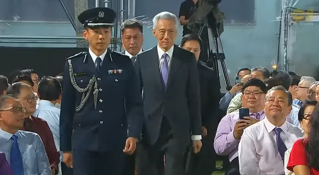 历史性的一刻！李显龙交棒黄循财，正式成为新加坡总理（组图） - 9