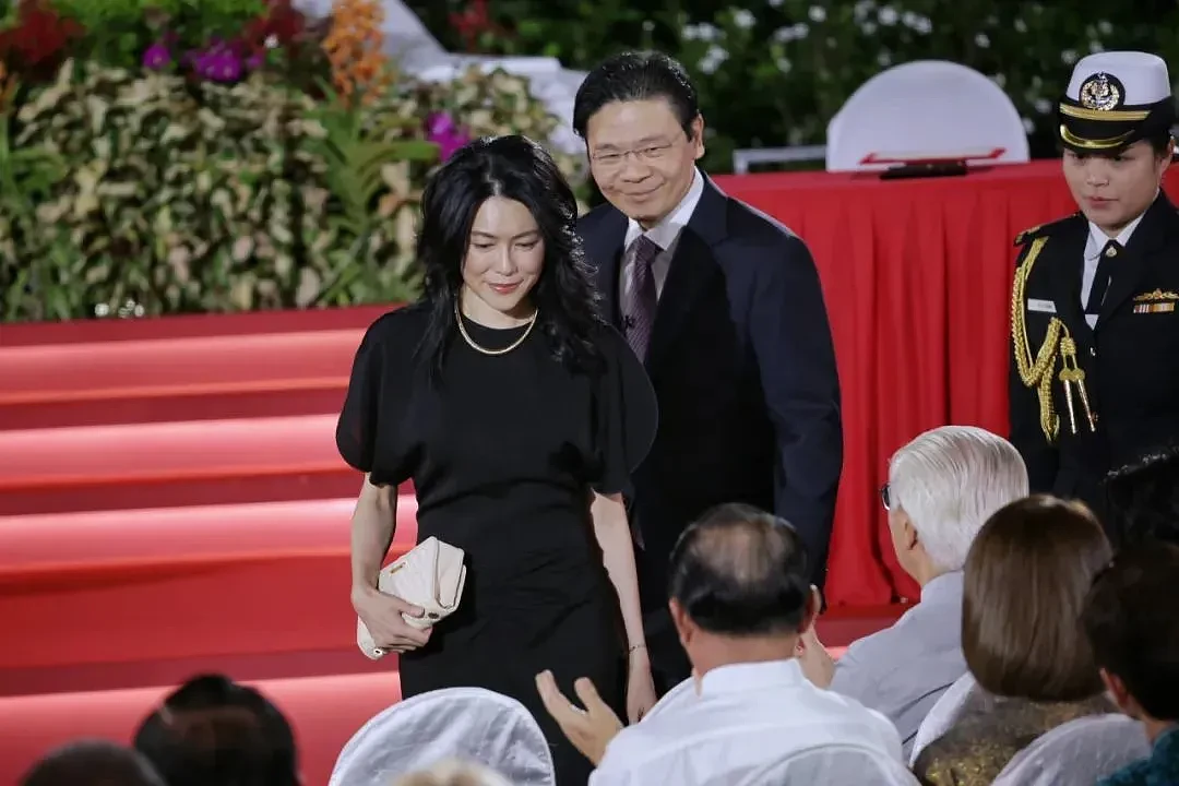 新加坡总理夫人出席就职典礼，网民夸：好优雅（组图） - 2