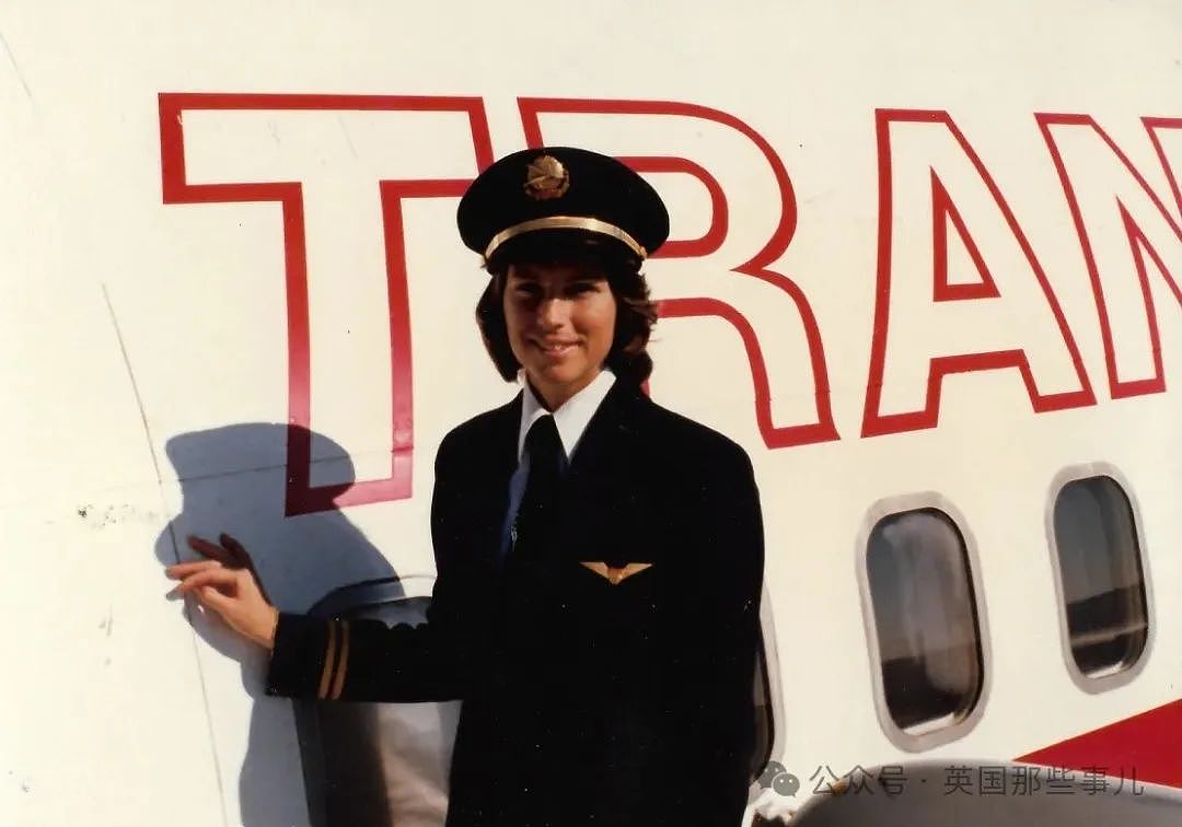 美国首个747女机长创无数记录，却遭多年雪藏？因为性别，她差点没出头...（组图） - 6