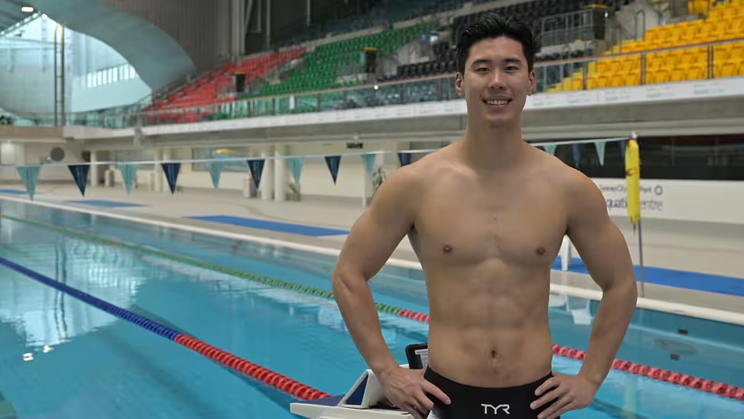 中国游泳天才加入澳籍：称从未考虑代表中国队 ！剑指巴黎奥运会，引发网友热议...（组图） - 2