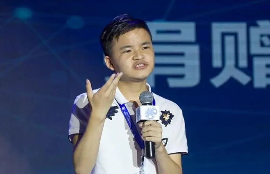 汶川9岁小英雄，曾被姚明抱上北京奥运会，发誓考清华，16年后竟活成了这样…（组图） - 14