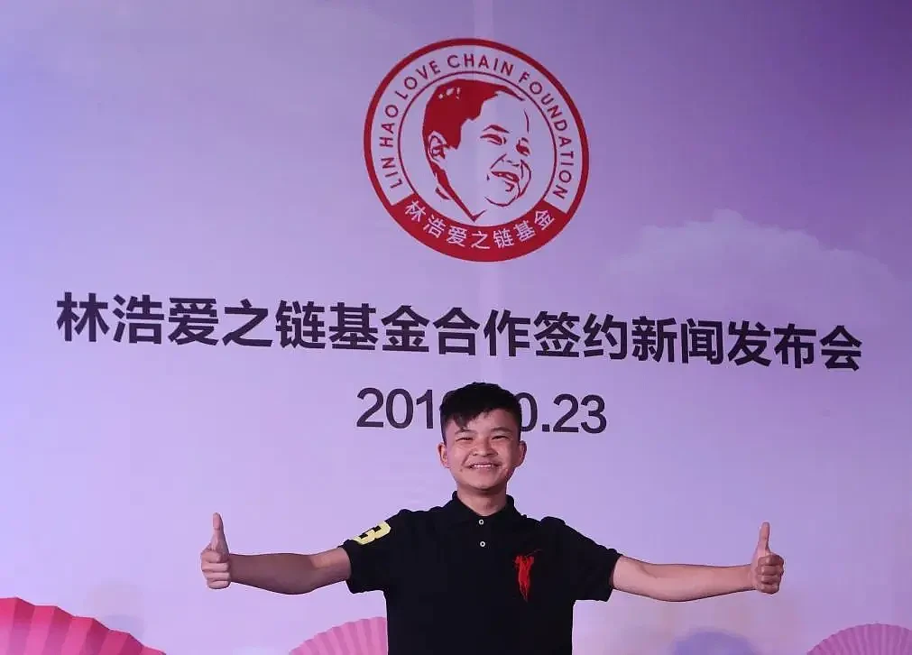 汶川9岁小英雄，曾被姚明抱上北京奥运会，发誓考清华，16年后竟活成了这样…（组图） - 13