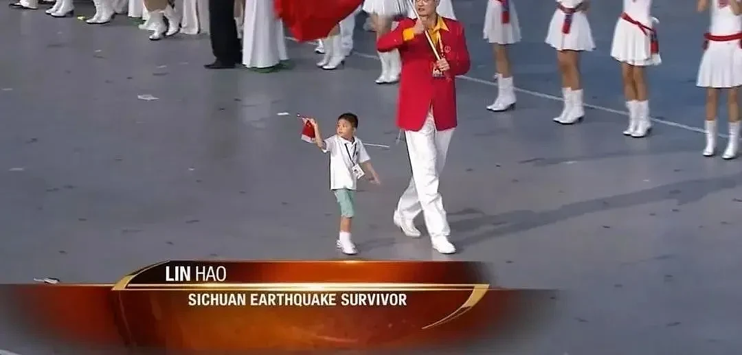 汶川9岁小英雄，曾被姚明抱上北京奥运会，发誓考清华，16年后竟活成了这样…（组图） - 11