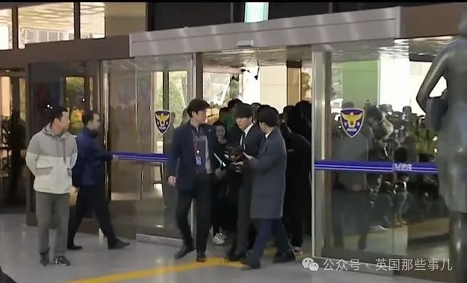BBC揭韩国男星阴暗细节：各种下药轮X拍视频互传！夜店迷倒直接带走？（组图） - 38