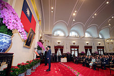 纽时：赖清德就任领导人，两岸关系走向与台湾民主未来成焦点（组图）