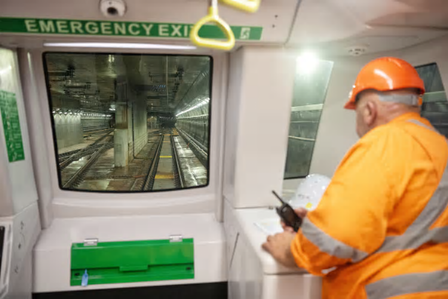 地铁 | 悉尼地铁新线“M1“最早或于七月开通，连接海港和CBD！悉尼地铁站上崛起高达五十多层的双子塔，设计方案已获批准（组图） - 1