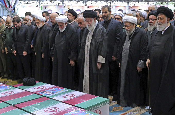 伊朗为莱希等坠机遇难者举行葬礼：约60个国家元首或代表出席（组图） - 1