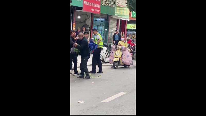 中国民众对抗执法越趋激烈，飞车“冲卡“警不敢拦（视频/组图） - 2