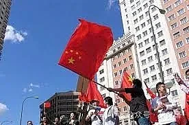 为数千中国人假办移民身份，牟利近4000万！华人犯罪团伙被捣毁，69人被捕（组图） - 9