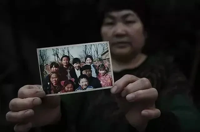 丈夫为救她惨死，河南农妇为报仇追凶17年，一个电话让公安局重新整顿…（组图） - 9