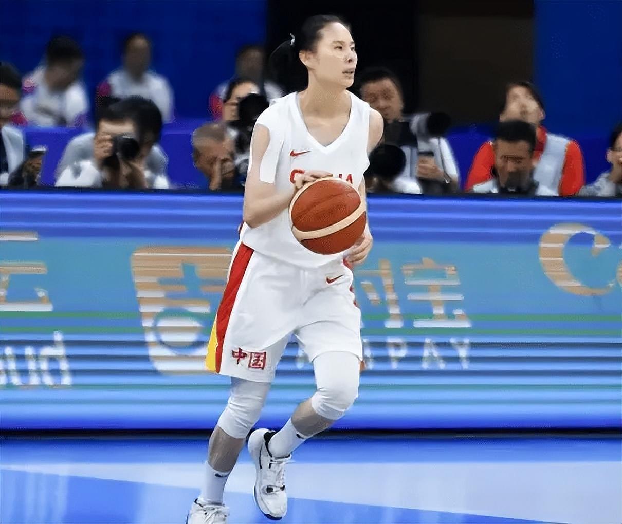中国女篮热身赛2分惜败澳洲，韩旭、李梦等4名主力缺阵（组图） - 5