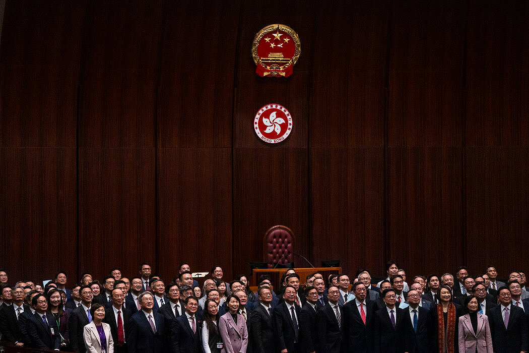 纽时：香港“47人案”：14名民主活动人士被判“颠覆”罪成（组图） - 4
