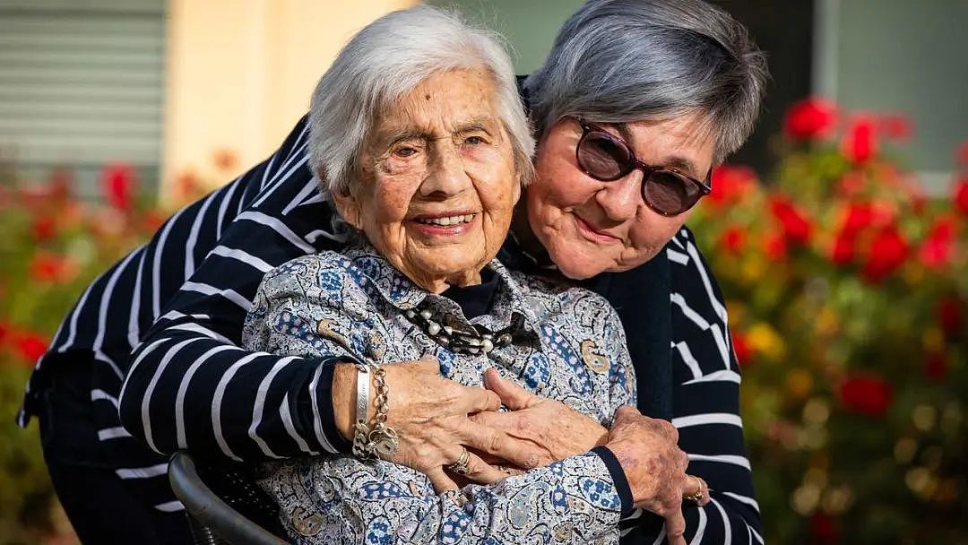 澳洲最长寿！祝她110岁生日快乐！自称e人，百岁还在开车（组图） - 6