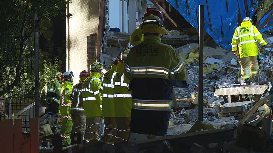 澳洲民宅爆炸垮塌，“一声巨响”被夷为平地，多人被埋受伤！事故原因公布...目击者：“整条街的人都听见爆炸声”（组图） - 18