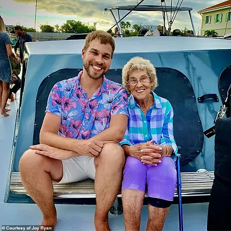 美国94岁老奶奶从未旅行过，于是孙子陪她开启了走遍全球的梦想，下一站是澳洲（组图） - 4