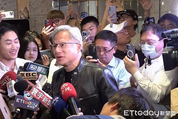 黄仁勋宣布：辉达将在台湾盖设计中心，招募1000名工程师（组图） - 1
