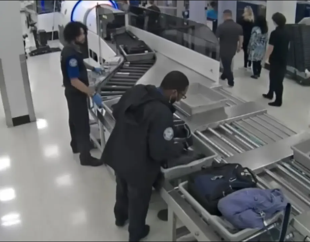 惊爆！过机场安检，钱被安检员偷了！华人坐飞机这个习惯，可能带来大麻烦（视频/组图） - 7