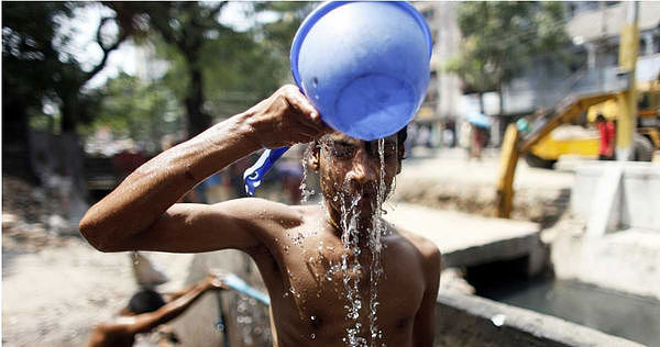印度高温破50度热死2百人，40只猴子跳井找水喝全溺毙（组图） - 3