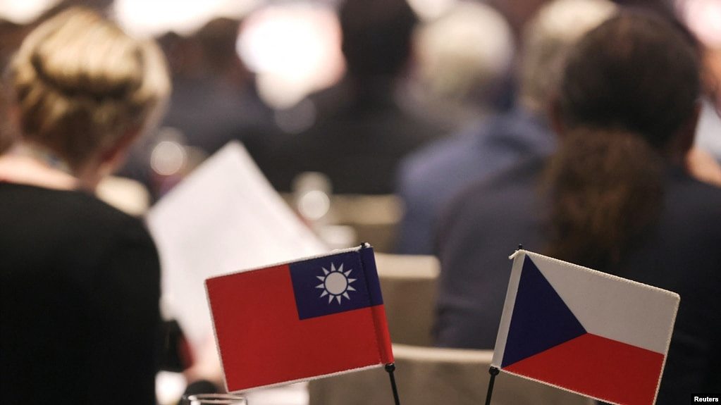 捷克冒激怒中国的风险在台湾开设文化中心（图） - 1