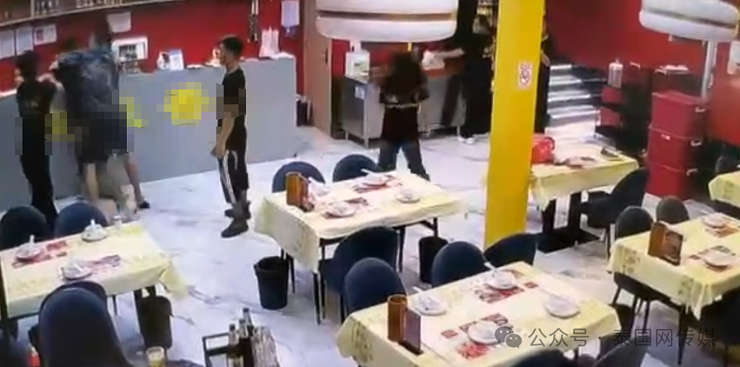 华人男子在中餐厅遭人持枪殴打，还被逼下跪道歉？更多恐怖细节公布（组图） - 6
