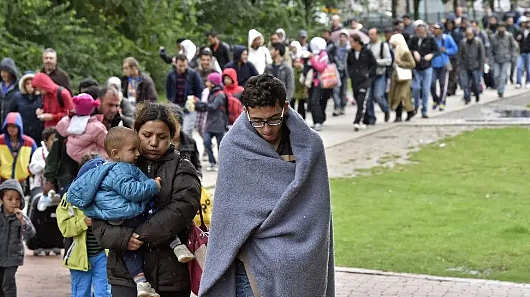 加拿大沦全球第5大“难民营“！ 大批年轻人举家出走， 特鲁多承认： 我不受欢迎，想过下台（组图） - 4