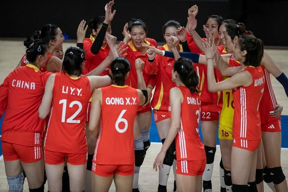 对手送礼！中国女排提前锁定奥运入场券，下个目标超越日本重夺亚洲第一（组图） - 3