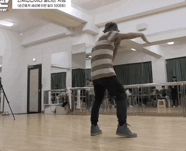 超柔韧韩国小哥：手腕能拧360°、回头不用动身体！路人看呆：橡胶成精啊？（组图） - 10