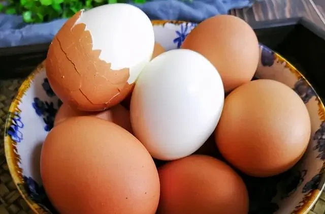 早上吃一个水煮鸡蛋，一段时间会有啥变化？建议：肝不好的来看看（组图） - 1