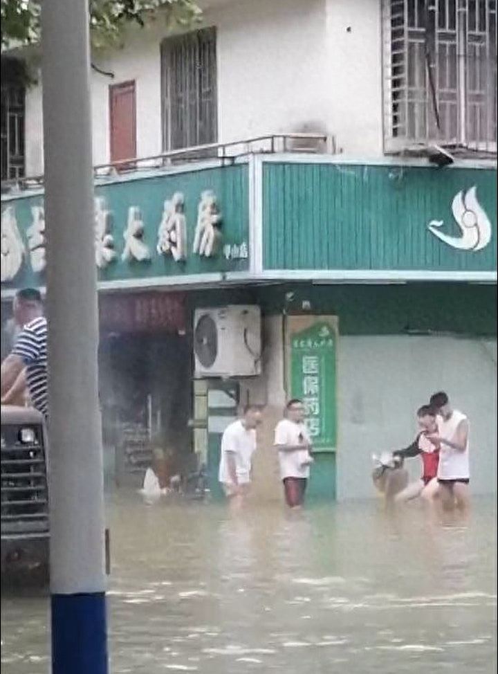 桂林暴雨：98年来最大洪水车站停运，药店被淹20岁女店员不幸遇难（组图） - 3