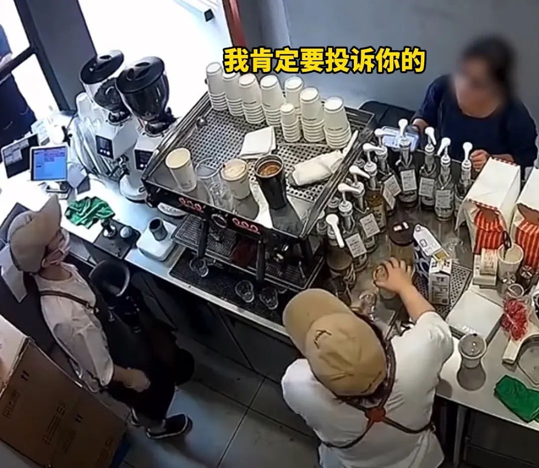 全网热传“上海咖啡店发疯30秒”视频流出，暴露年轻人的悲哀困境（组图） - 8