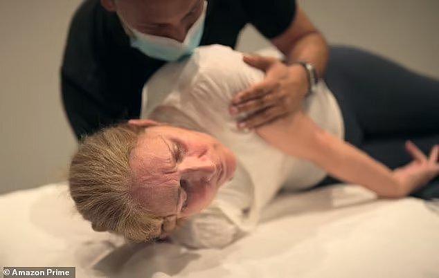 56岁席琳·迪翁首次公开发病时情景，长达10分钟的痉挛，歌迷心碎（组图） - 4