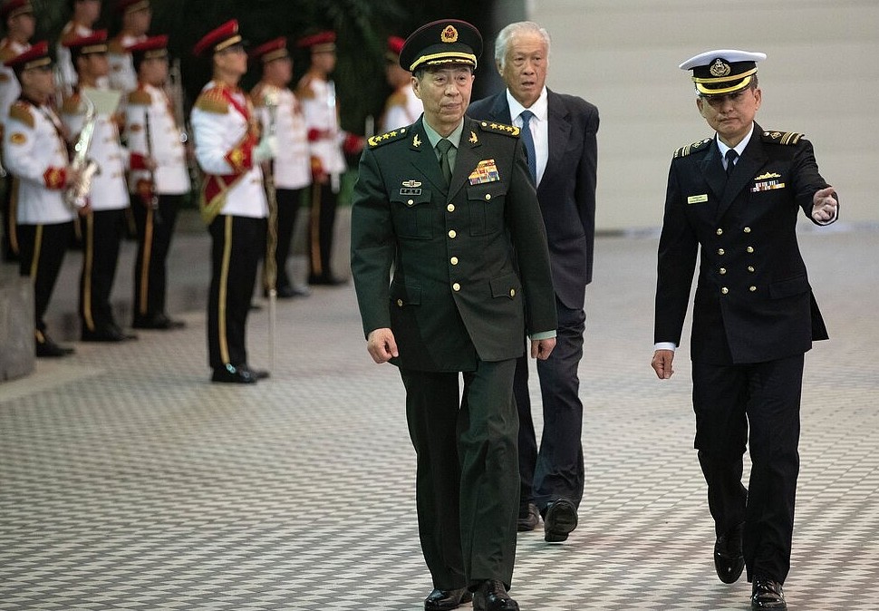 中国两任国防部长被开除党籍军籍（图） - 1